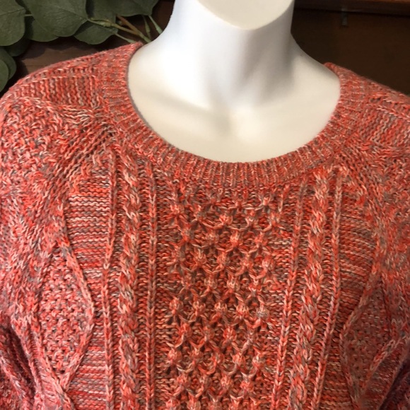 Gap Cable Knit Sweater - Picture 3 of 11